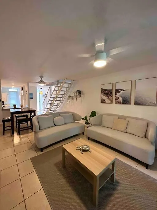 Lovely Dorado Beach Villa With King Size Bed